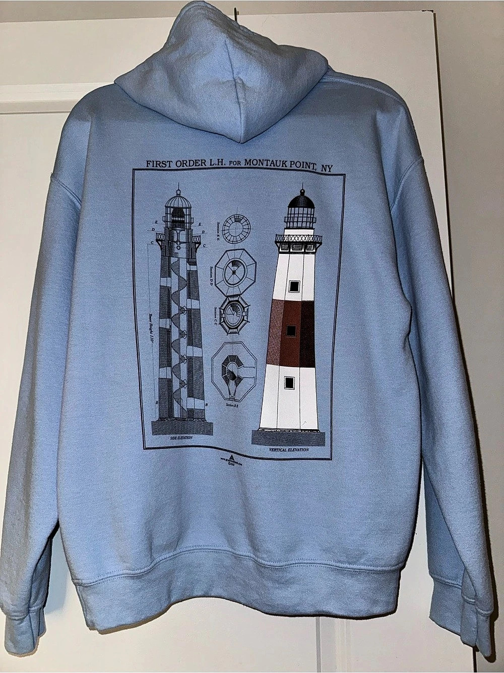 Gildan Montauk Point Lighthouse hoodie Lighthouse Graphic Hoodie Size Medium